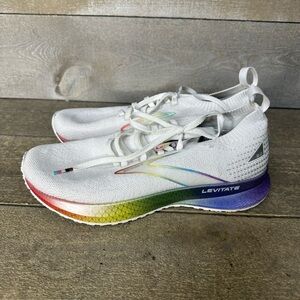 Brooks Womens Levitate StealthFit 5 1203591B197 White Running Shoes Size 7.5 B